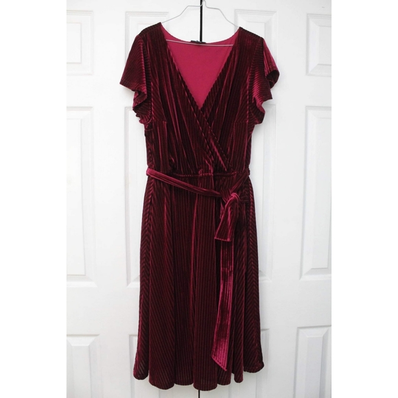 Modcloth velvet dress